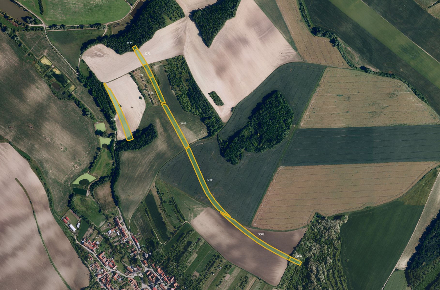 Prodej pole 68 043 m² – fotografie 2
