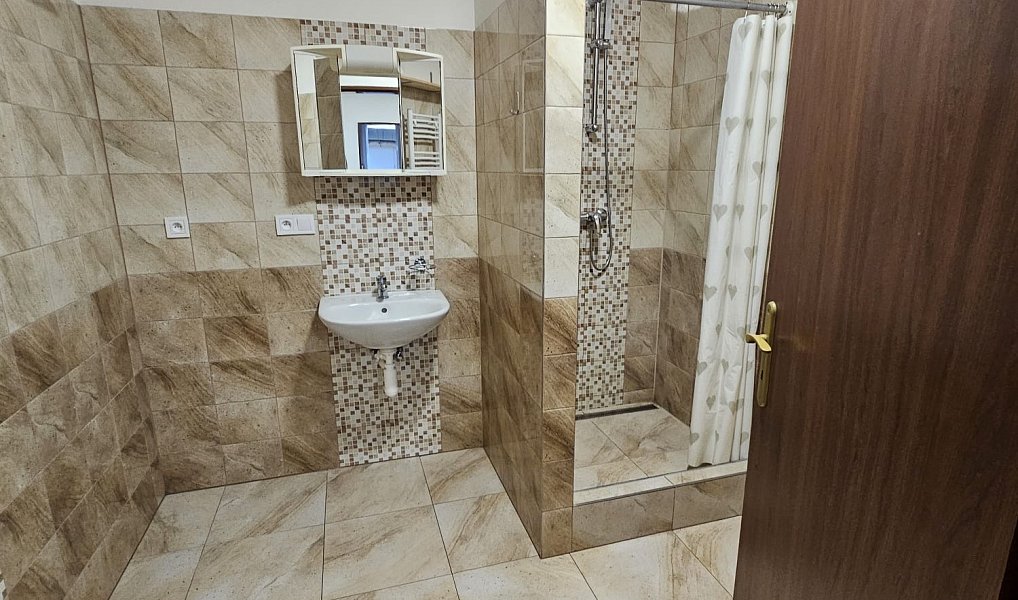 Pronájem bytu 2+kk 61 m², Praha – náhled fotky 5