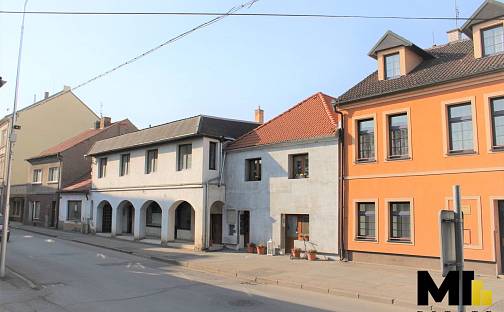 Prodej domu 345 m² s pozemkem 402 m², Riegrova, Libochovice, okres Litoměřice