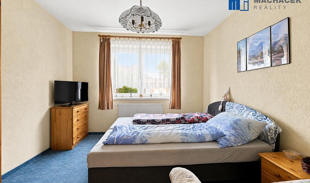 Prodej domu 350 m² s pozemkem 207 m², Dubí – náhled fotky 25