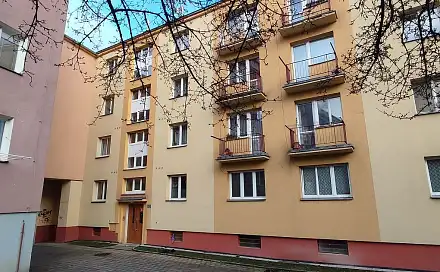 Pronájem bytu 2+1 56 m², Kasární náměstí, Cheb
