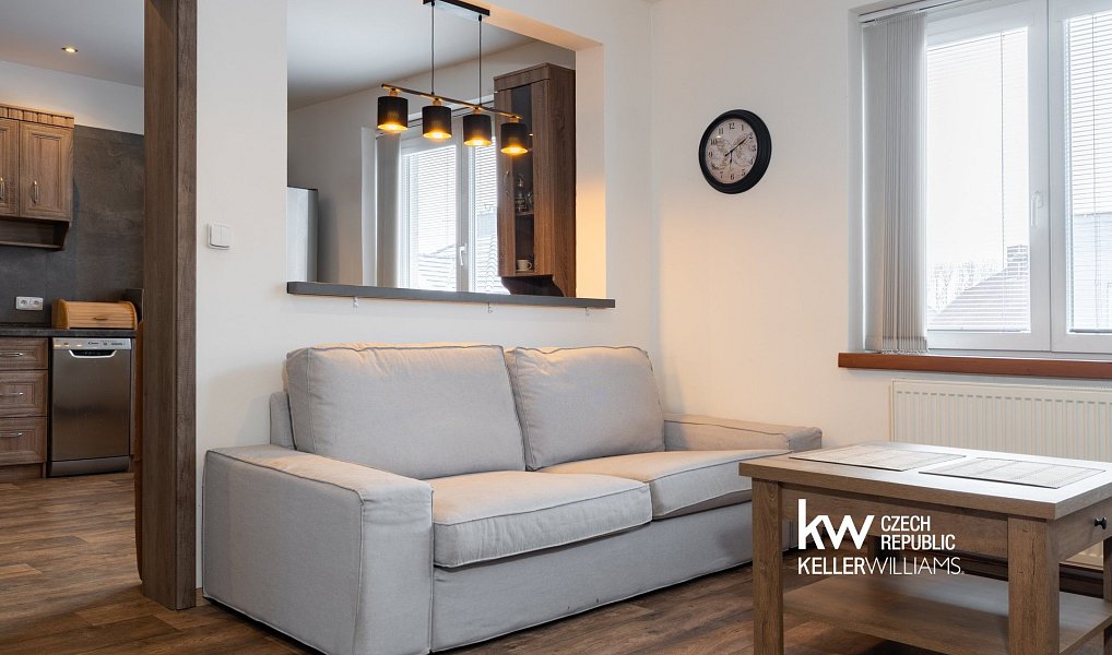 Prodej domu 176 m² s pozemkem 469 m², Dubí – náhled fotky 57