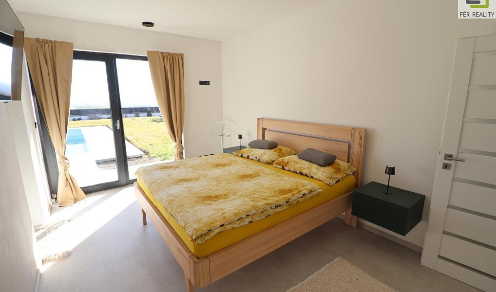 Prodej domu 219 m² s pozemkem 1 132 m², Žitenice – náhled fotky 11