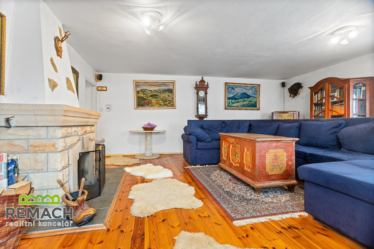 Prodej domu 260 m² s pozemkem 1 743 m²