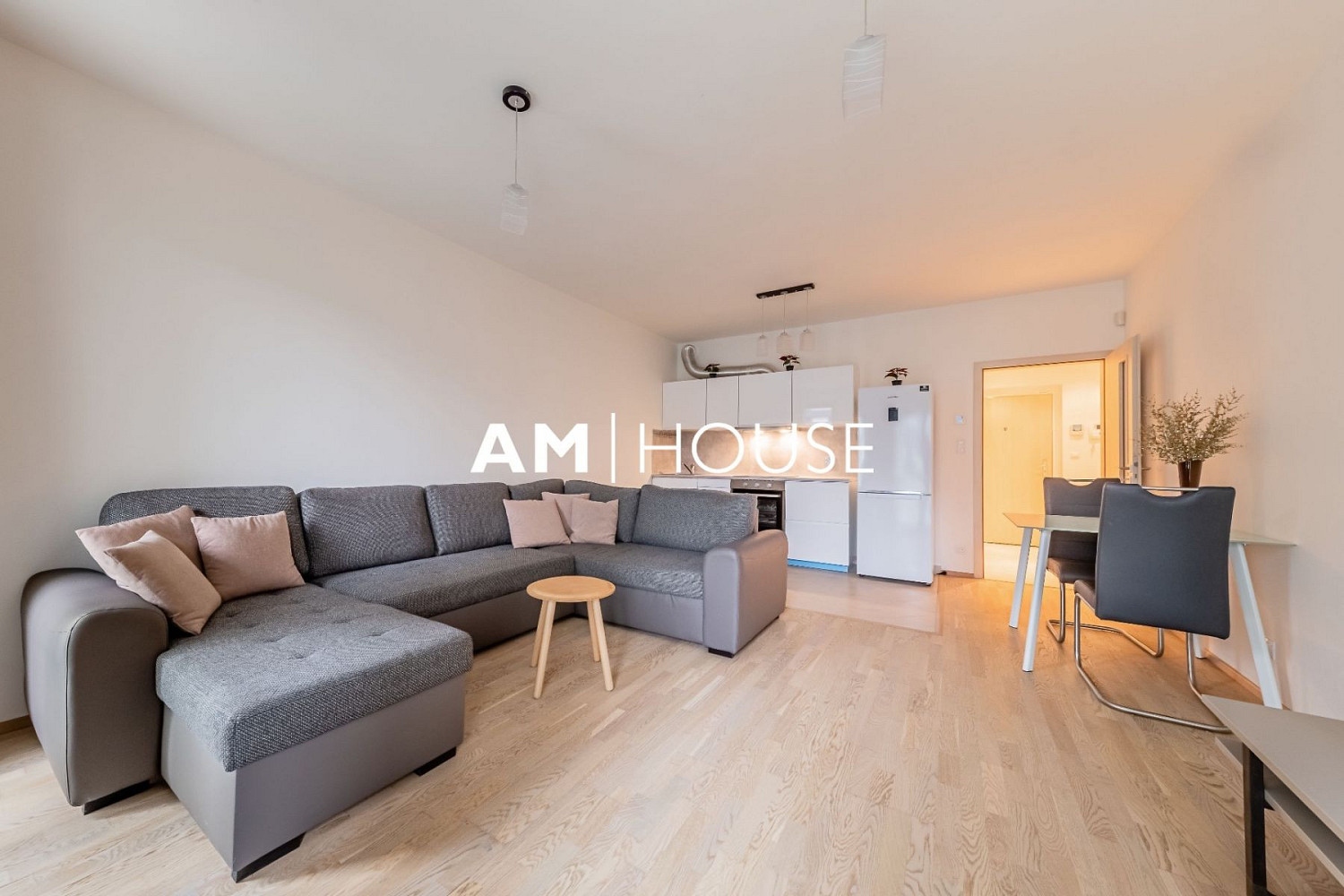 Pronájem bytu 2+kk 62 m² — photo 4