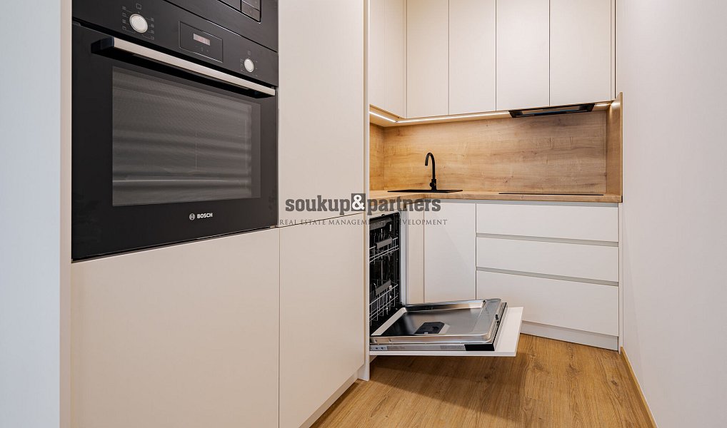 Pronájem bytu 2+kk 48 m², Kladno – náhled fotky 8