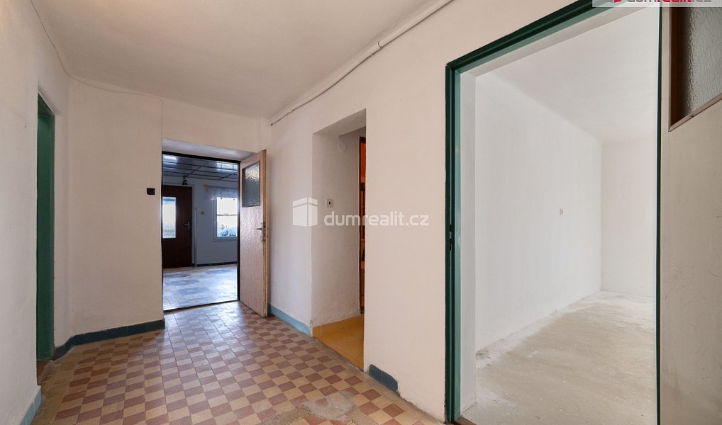 Prodej domu 486 m² s pozemkem 2 814 m², Psárov – náhled fotky 20