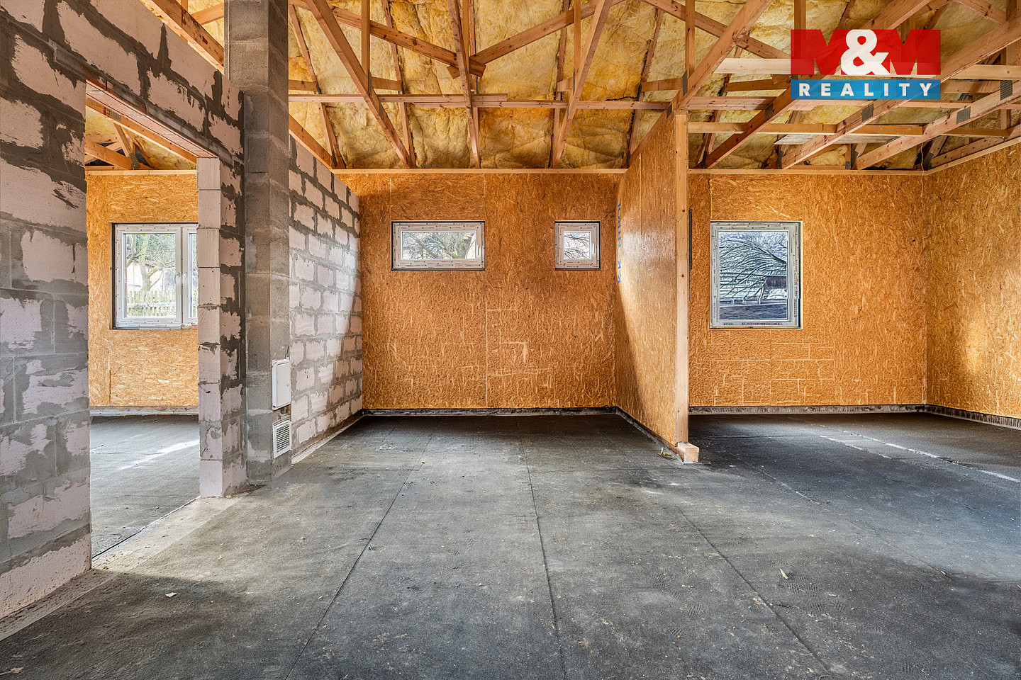 Prodej domu 95 m² s pozemkem 1 203 m² — photo 2