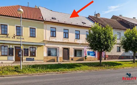 Prodej nájemního domu, činžáku 330 m², Husovo náměstí, Mladá Vožice, okres Tábor