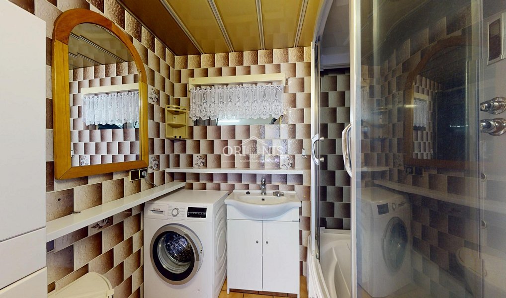 Prodej domu 200 m² s pozemkem 1 002 m², Horní Jiřetín – náhled fotky 21