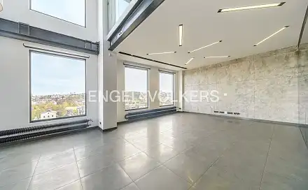 Pronájem bytu 4+kk 421 m²