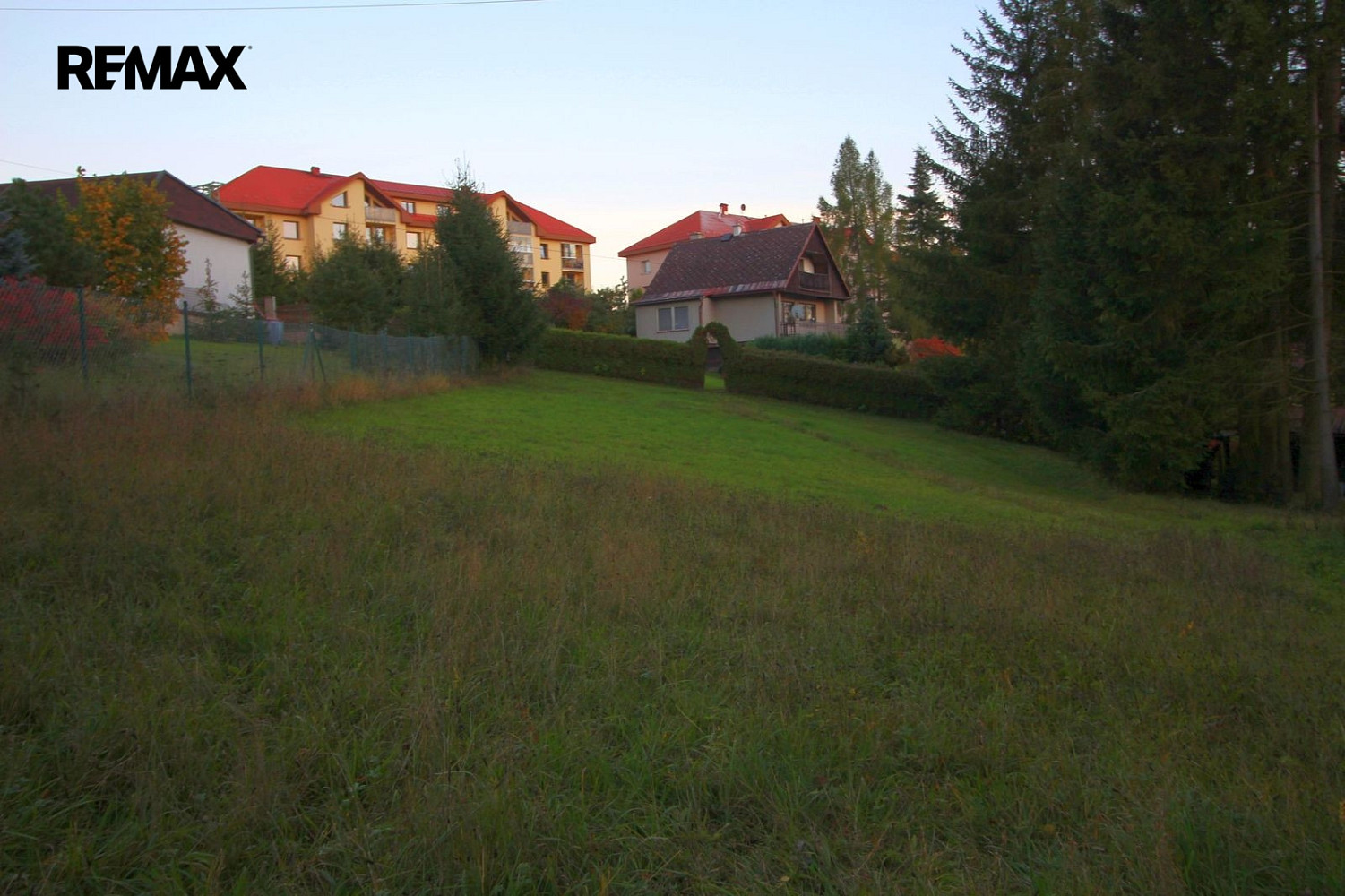 Prodej stavebního pozemku 1 291 m² – pohled 2