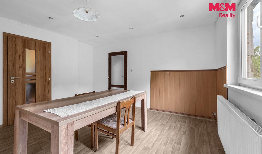 Prodej domu 220 m² s pozemkem 549 m², Luže – náhled fotky 7