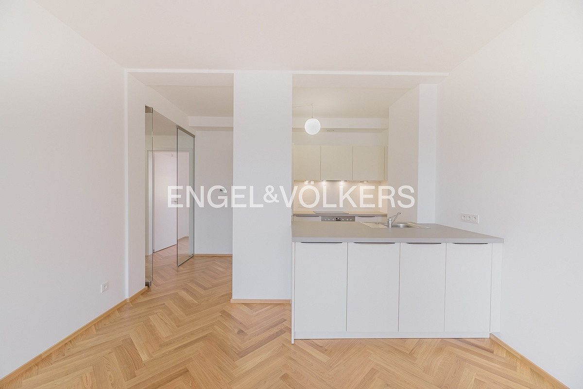 Pronájem bytu 3+kk 85 m² – fotografie 3