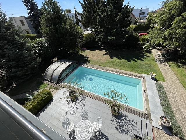 Pronájem domu 355 m²