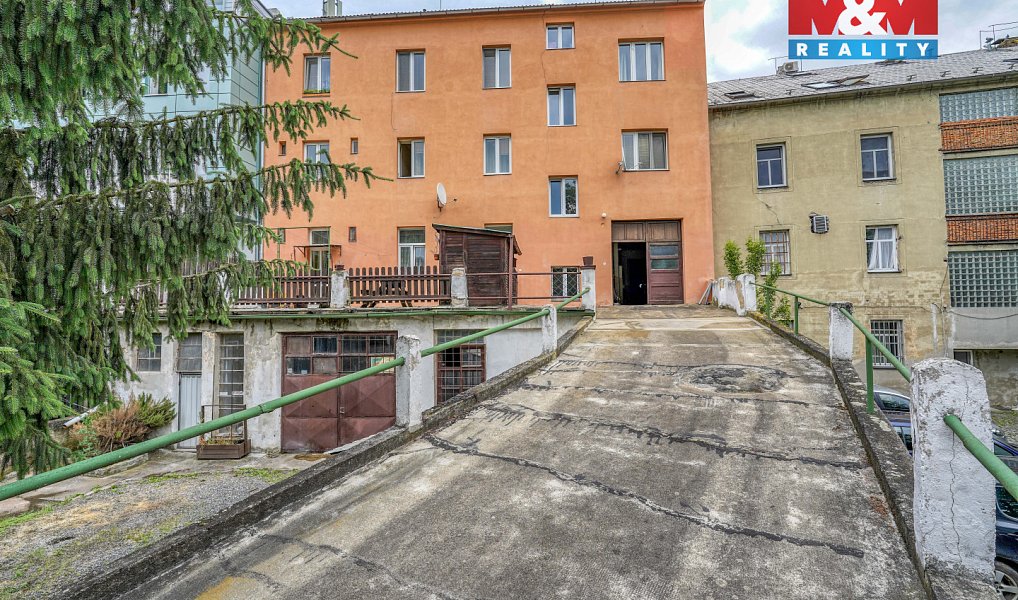 Prodej nájemního domu, činžáku 560 m², Praha – náhled fotky 19