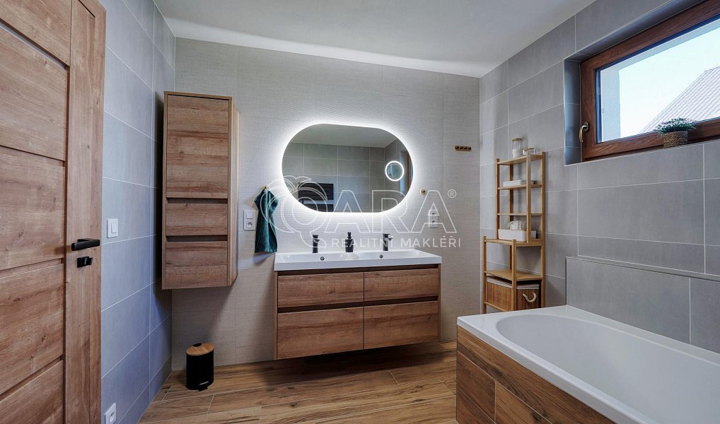 Prodej domu 350 m² s pozemkem 3 414 m², Libějovice – náhled fotky 25