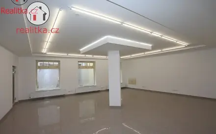 Pronájem obchodních prostor 100 m², Štítného, Jindřichův Hradec - Jindřichův Hradec I