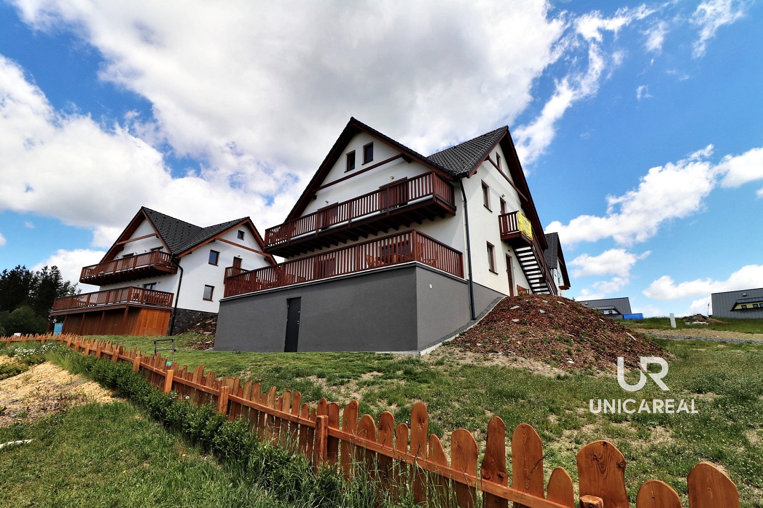 Prodej ubytovacího objektu 88 m² – pohled 3