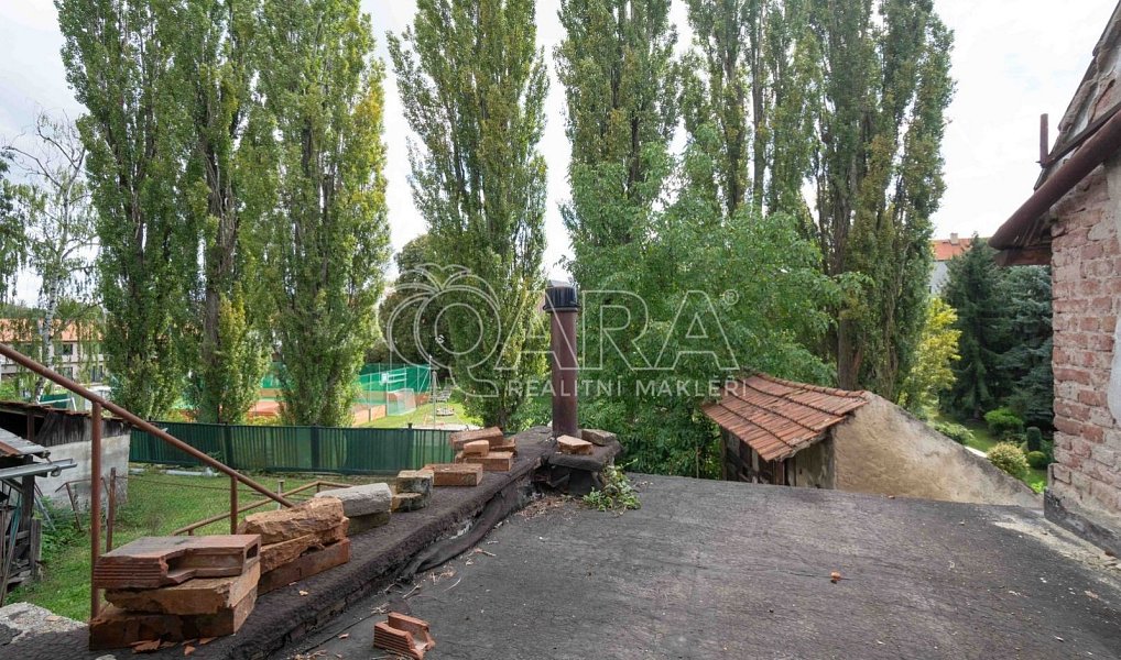 Prodej domu 200 m² s pozemkem 1 769 m², Zápy – náhled fotky 20