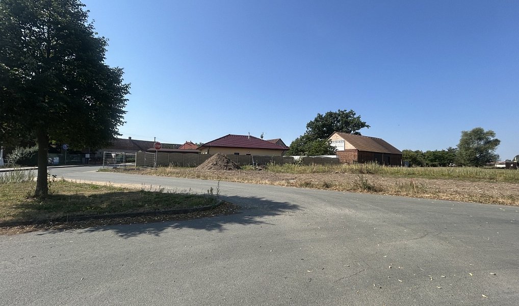 Prodej stavebního pozemku 636 m², Staré Hradiště – náhled fotky 9