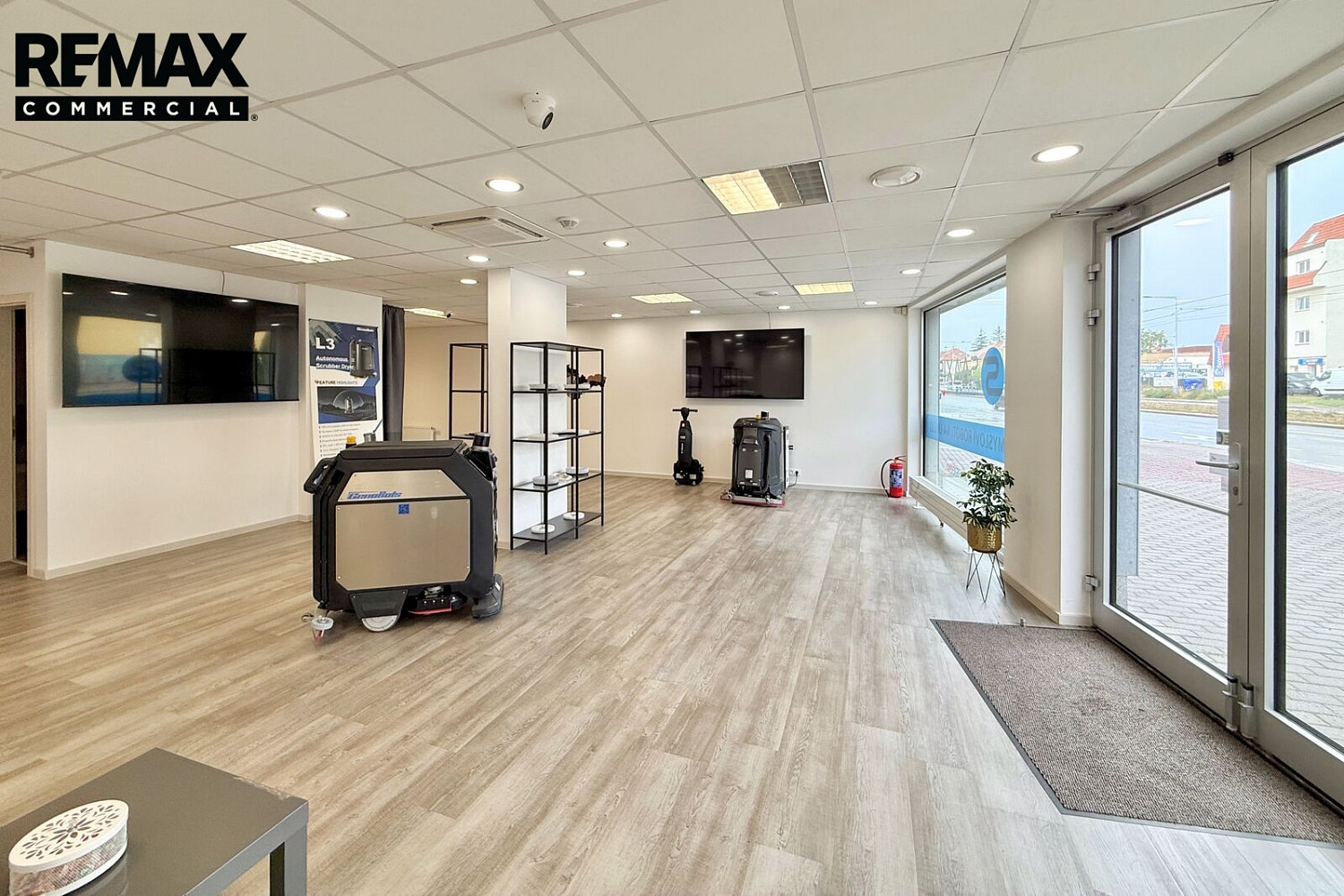 Pronájem obchodních prostor 109 m² – fotografie 5