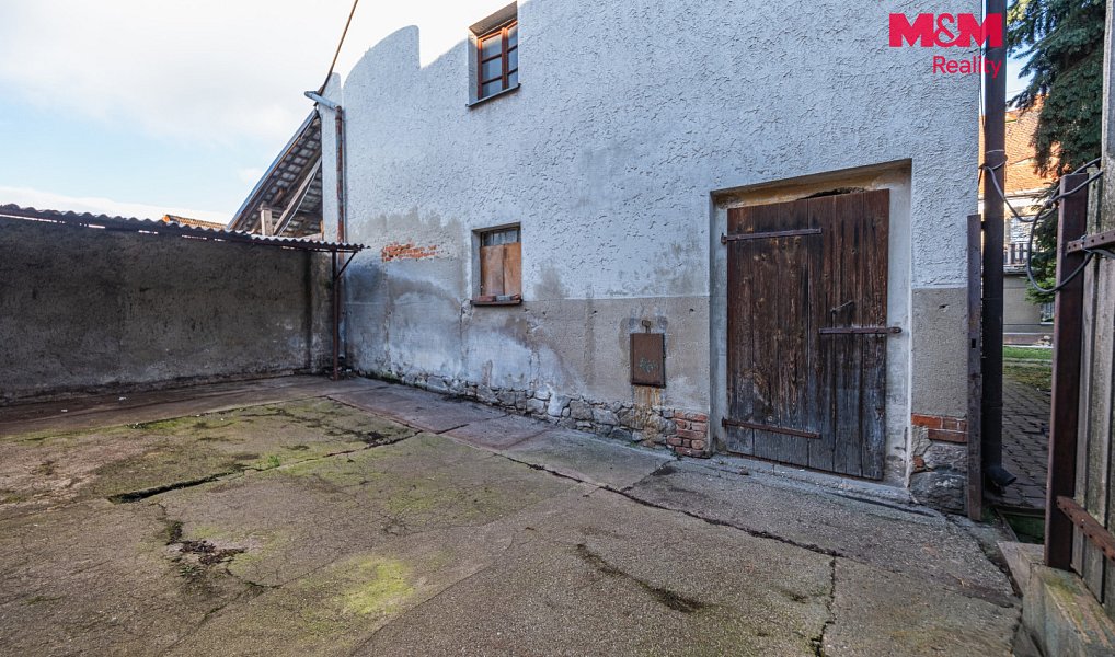 Prodej domu 365 m² s pozemkem 2 873 m², Račetice – náhled fotky 28