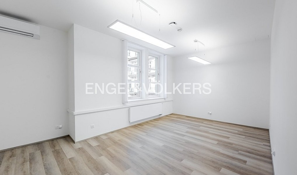 Pronájem kanceláře 156 m², Praha – náhled fotky 5