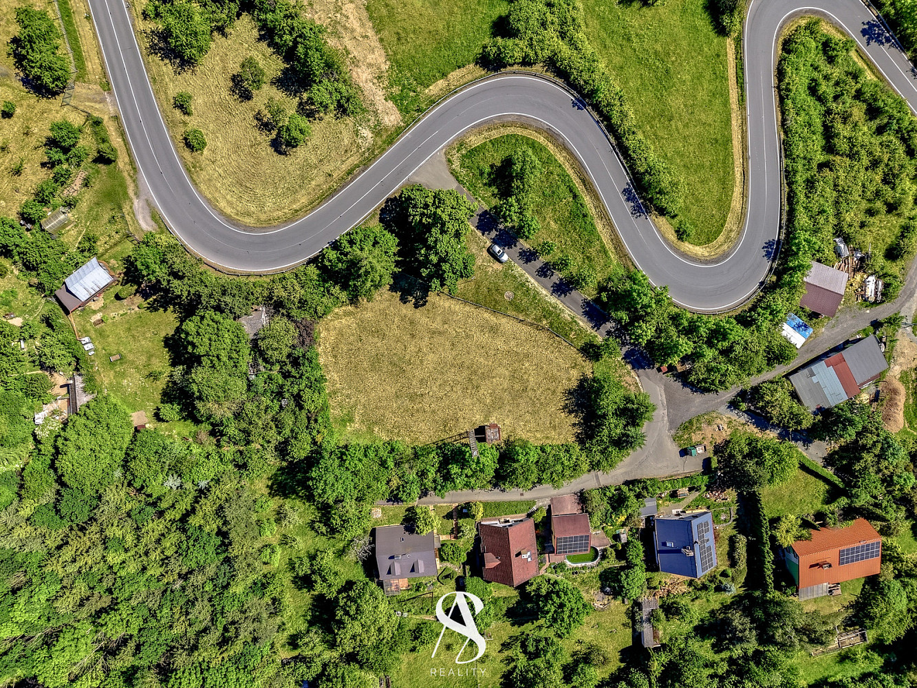 Prodej stavebního pozemku 1 486 m² – fotografie 3