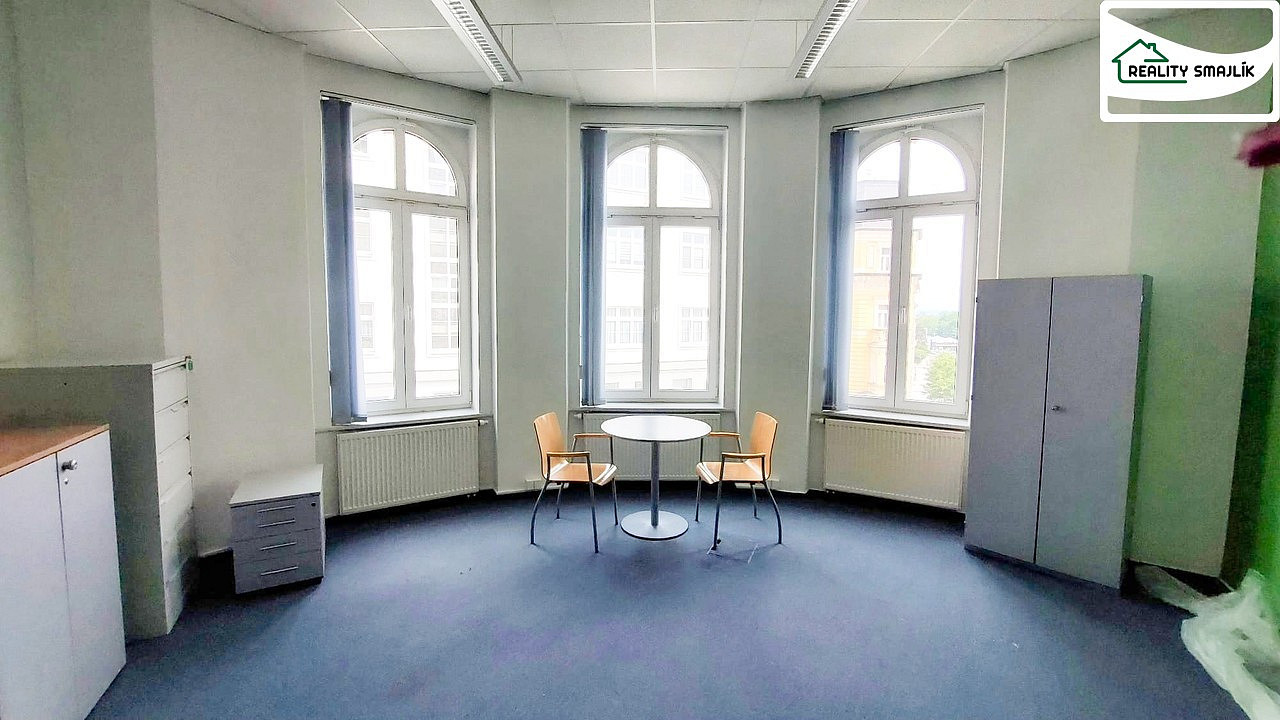 Pronájem kanceláře 21 m² – fotografie 2