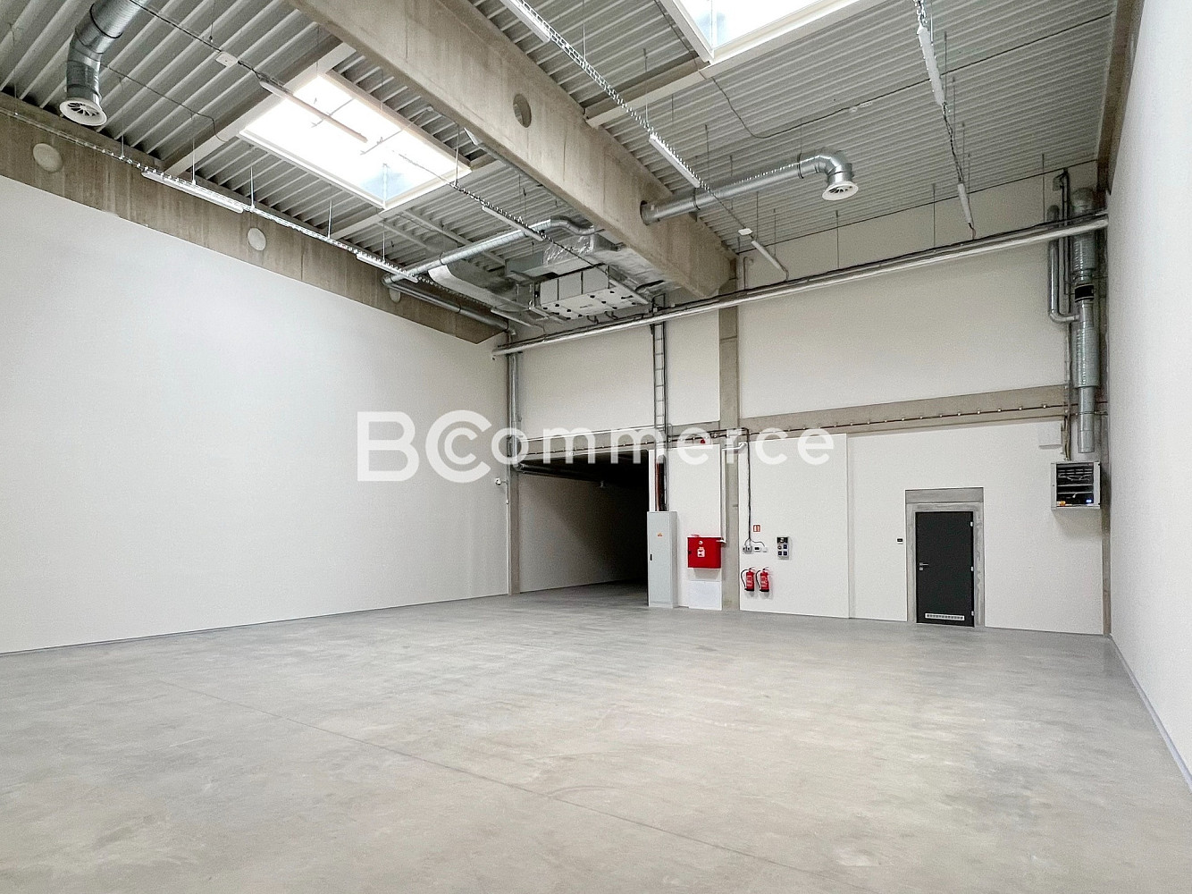 Pronájem skladovacích prostor 400 m² — photo 3