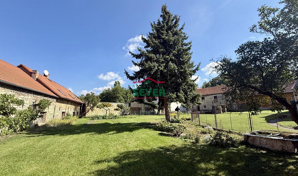 Prodej domu 241 m² s pozemkem 1 596 m², Křesín – náhled fotky 33