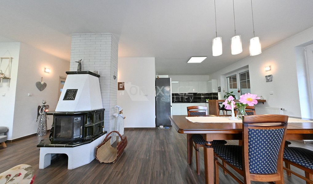 Prodej domu 183 m² s pozemkem 2 301 m², Komorní Lhotka – náhled fotky 16