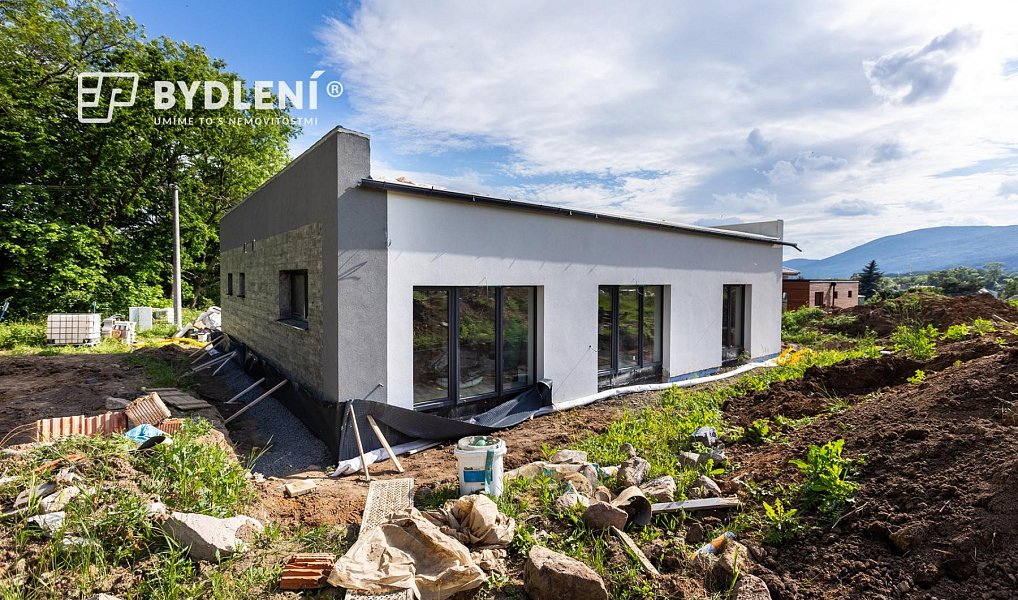 Prodej domu 147 m² s pozemkem 746 m², Košťany – náhled fotky 8