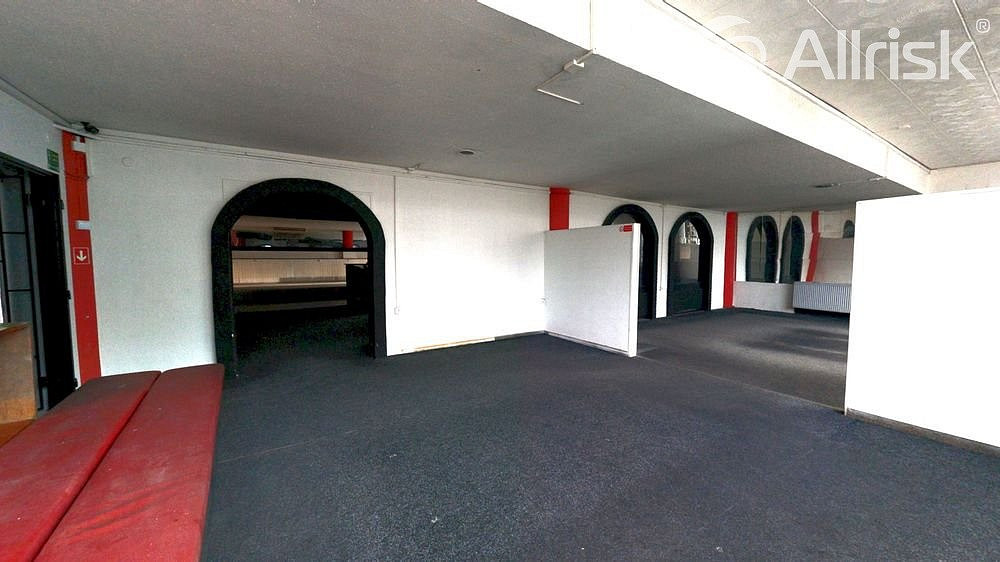 Pronájem obchodních prostor 420 m² — photo 2