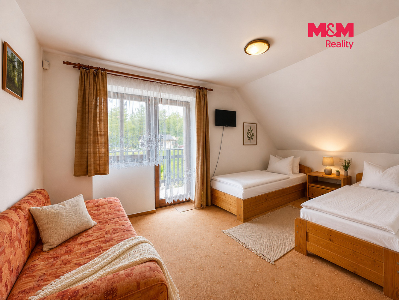 Prodej ubytovacího objektu 272 m² – fotografie 2
