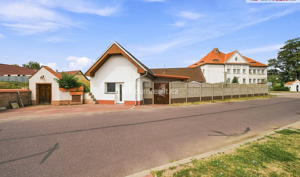 Prodej domu 130 m² s pozemkem 381 m², Jevišovka – náhled fotky 2