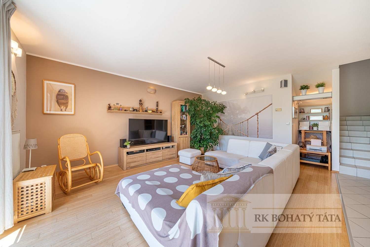 Prodej domu 192 m² s pozemkem 324 m² – fotografie 4