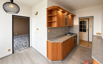 Pronájem bytu 3+1 72 m², Březinova, Jihlava