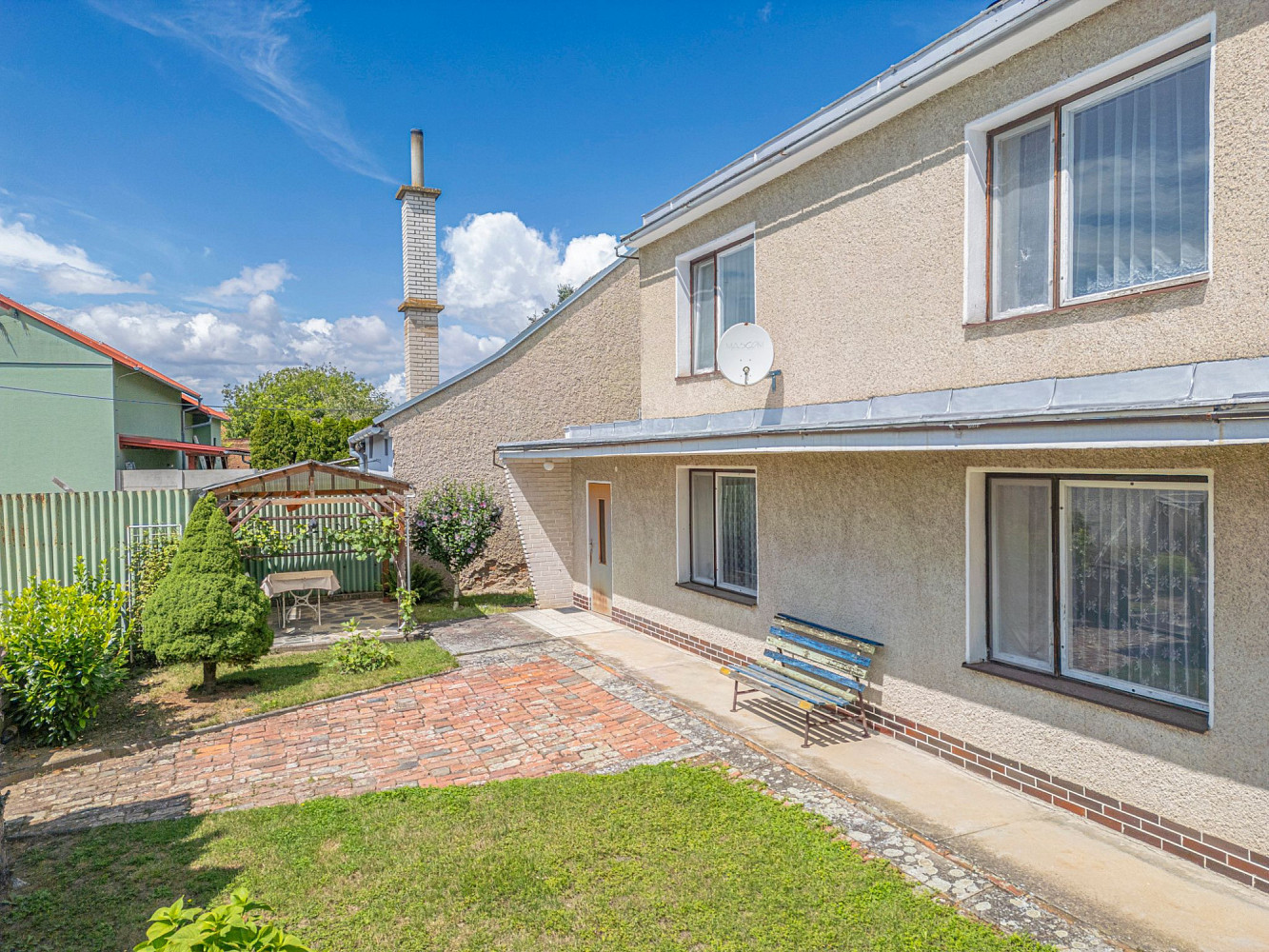 Prodej domu 173 m² s pozemkem 996 m² – fotografie 2