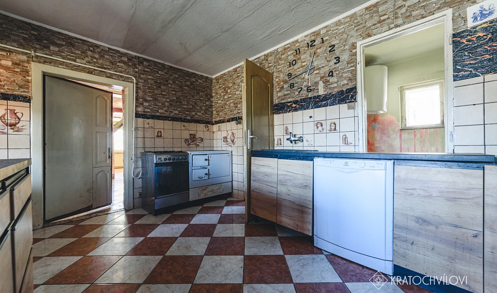 Prodej domu 104 m² s pozemkem 956 m², Strunkovice nad Blanicí – náhled fotky 9