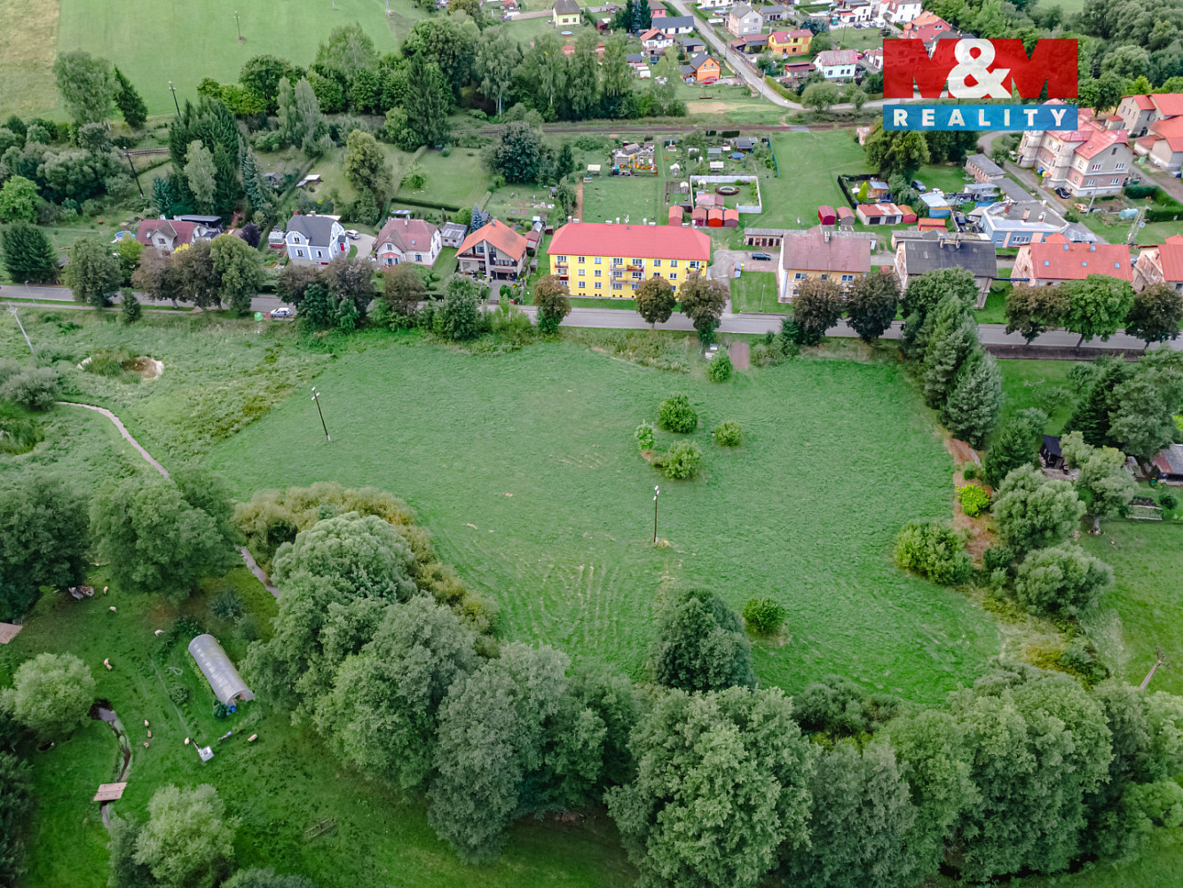 Prodej stavebního pozemku 1 747 m² — photo 2