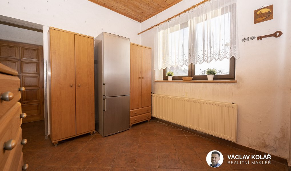 Prodej domu 196 m² s pozemkem 805 m², Stěžery – náhled fotky 25