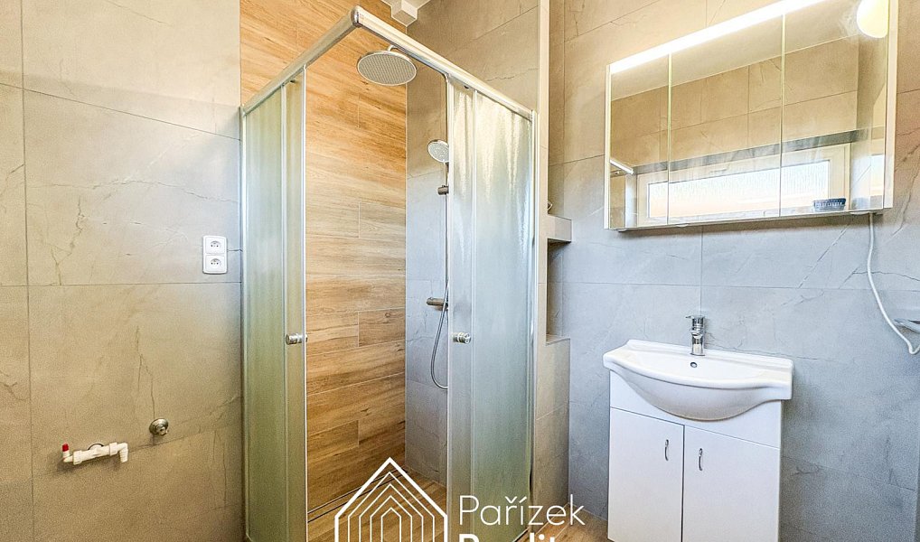 Prodej domu 165 m² s pozemkem 1 717 m², Mokré – náhled fotky 5