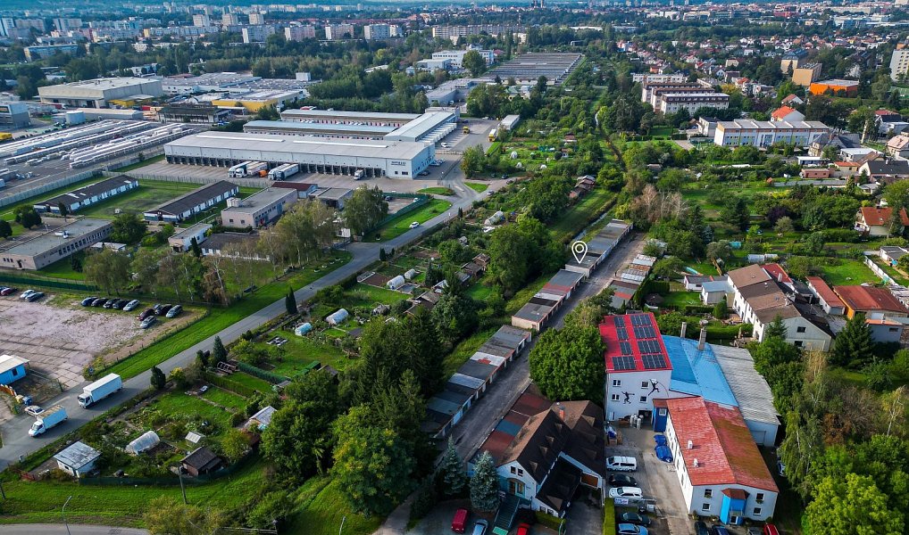 Prodej garáže - Pouchov, Hradec Králové – náhled fotky 13
