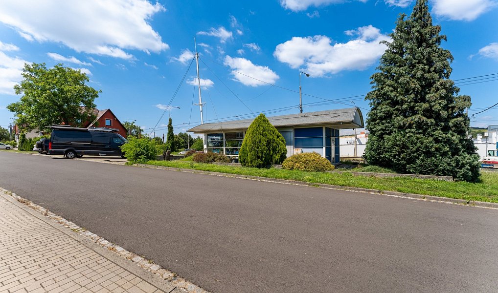 Prodej komerčního pozemku 724 m², Zlín – náhled fotky 7