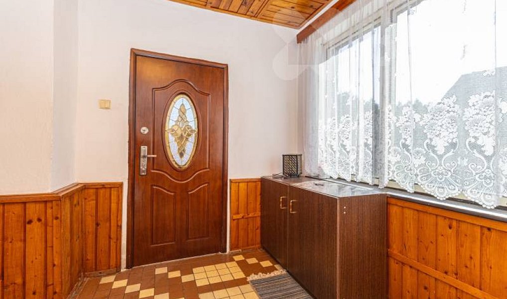Prodej domu 279 m² s pozemkem 2 398 m², Okřesaneč – náhled fotky 37