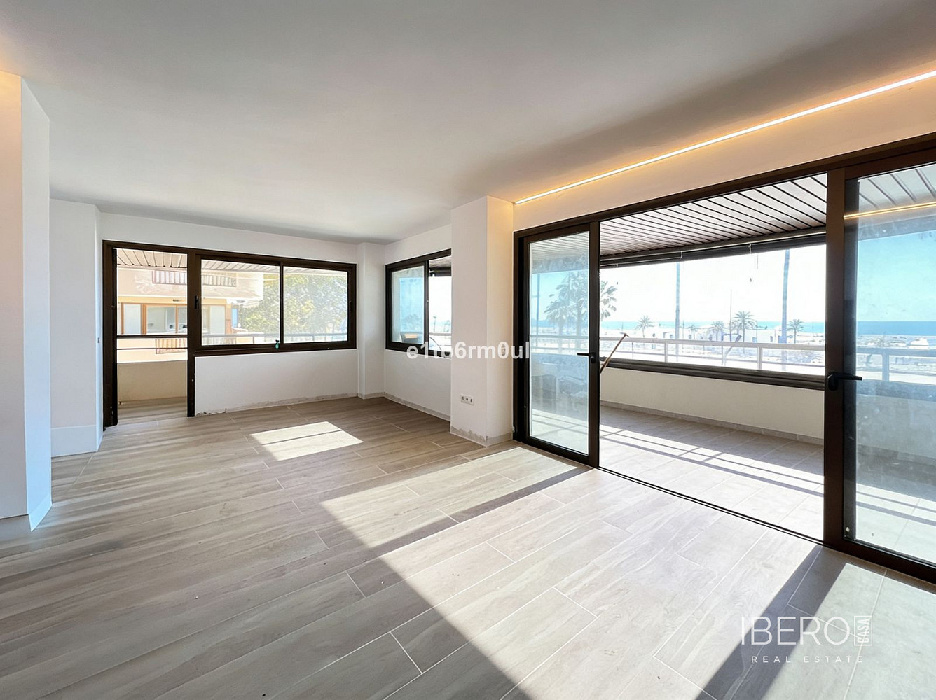 Piso 4+kk – Málaga, La Princesa, Carretera de Cádiz - Vista 3