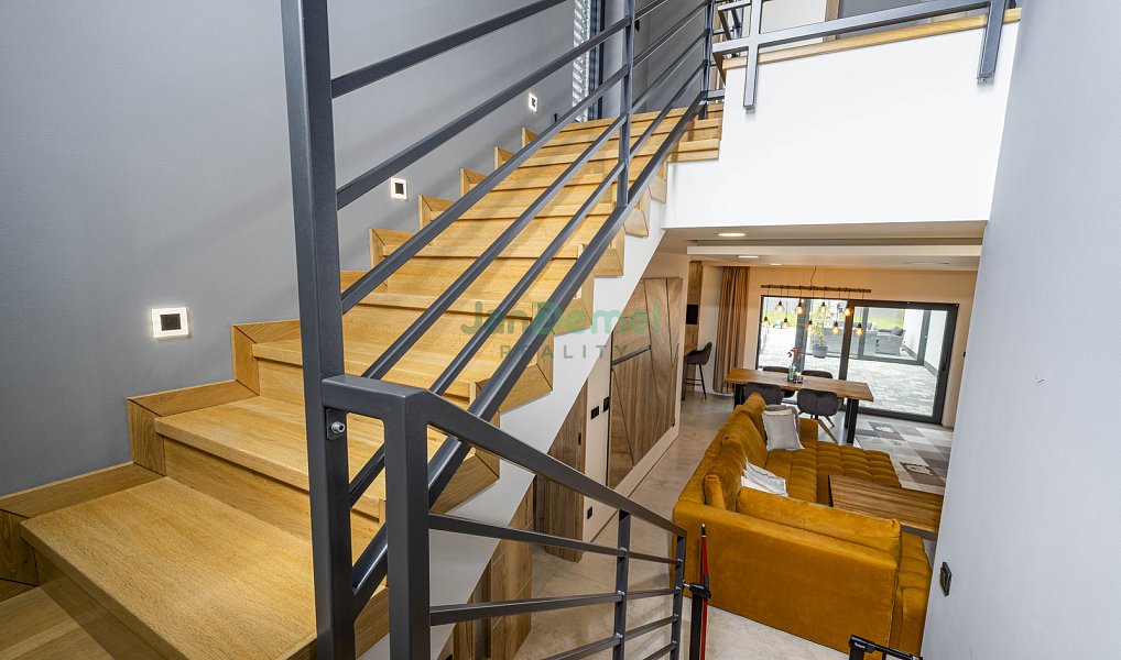 Prodej domu 199 m² s pozemkem 1 598 m², Píšť – náhled fotky 33