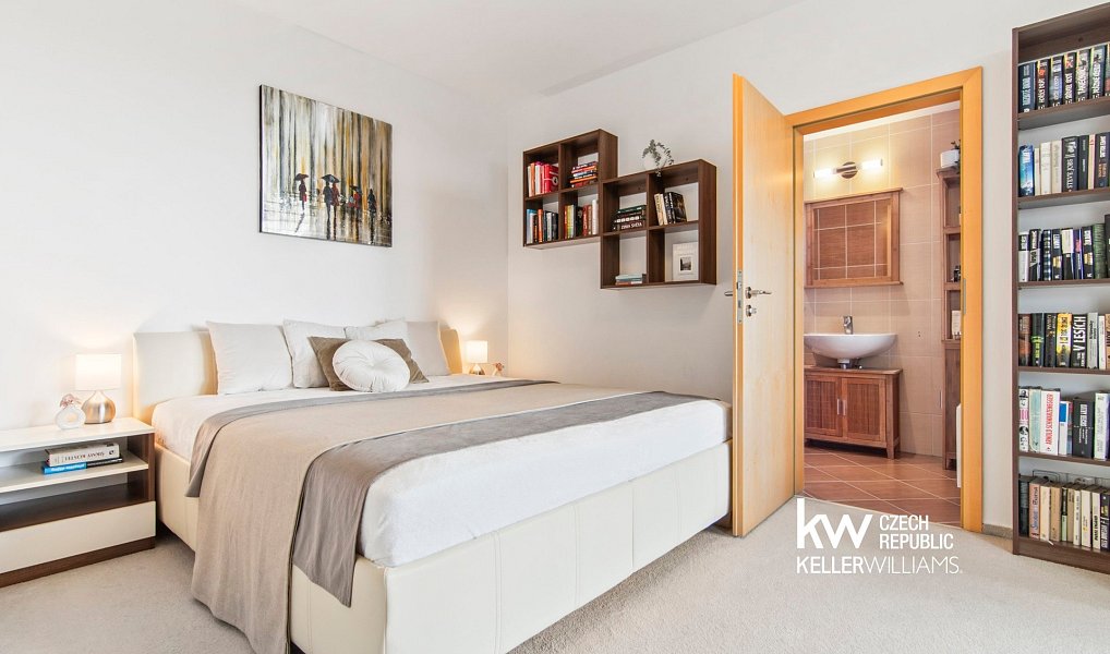 Prodej bytu 4+kk 95 m², Praha – náhled fotky 20